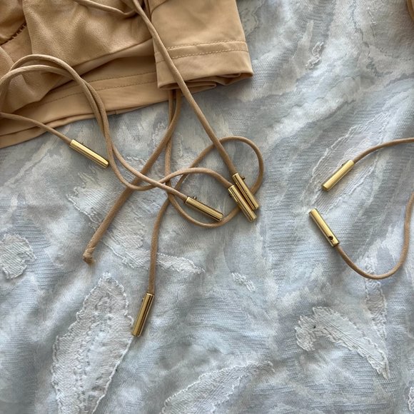 Beautiful Beige Zimmerman Blouse - Picture 5 of 5